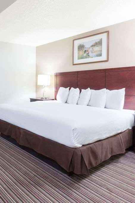 Hotel Hawthorn Extended Stay by Wyndham Richardson photo 1