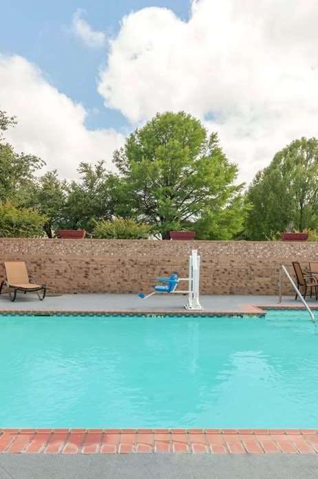 Hotel Hawthorn Extended Stay by Wyndham Richardson photo 4