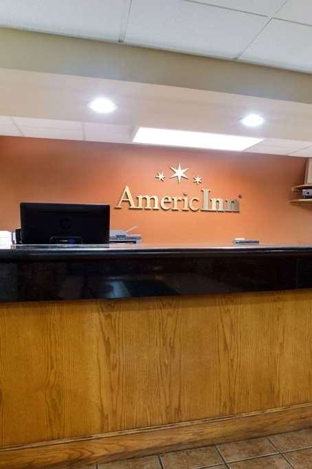 Hotel AmericInn by Wyndham Tomah photo 5