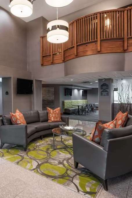 Hotel Wingate by Wyndham Columbia photo 5