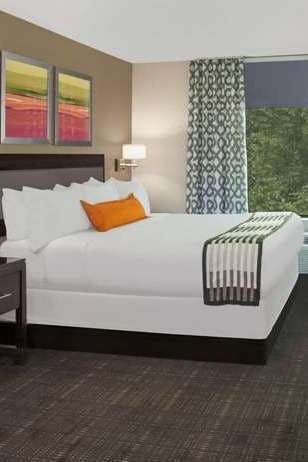 Hotel Wingate by Wyndham Columbia photo 1