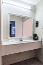 Hotel Super 8 New Orleans photo 4