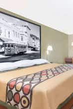 Hotel Super 8 by Wyndham Winner SD photo 1