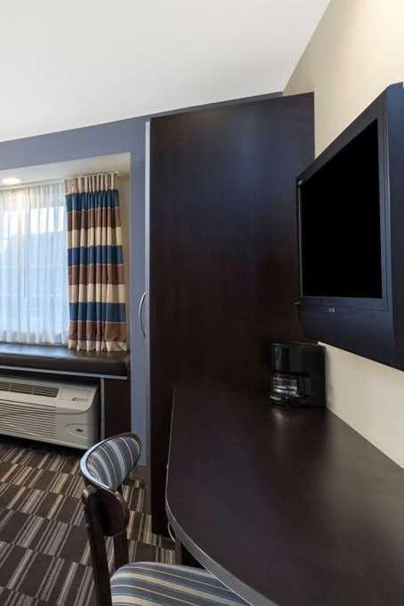 Hotel Microtel Inn & Suites by Wyndham Baton Rouge Airport photo 3