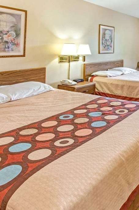 Hotel Super 8 MT. Vernon photo 2