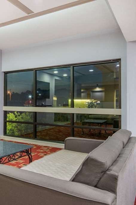 Hotel Super 8 by Wyndham Wichita South photo 5