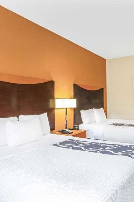 Hotel La Quinta Inn & Suites by Wyndham Manassas Battlefield photo 2