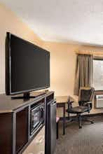 Hotel AmericInn by Wyndham Detroit Lakes photo 4