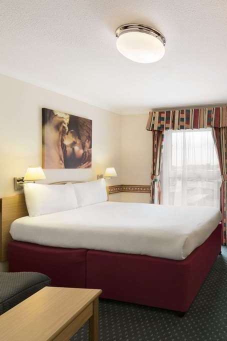 Hotel Days Inn Leicester Forest E M1 photo 1