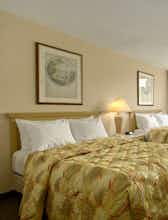 Hotel Comfort Inn Cleveland Downtown photo 2