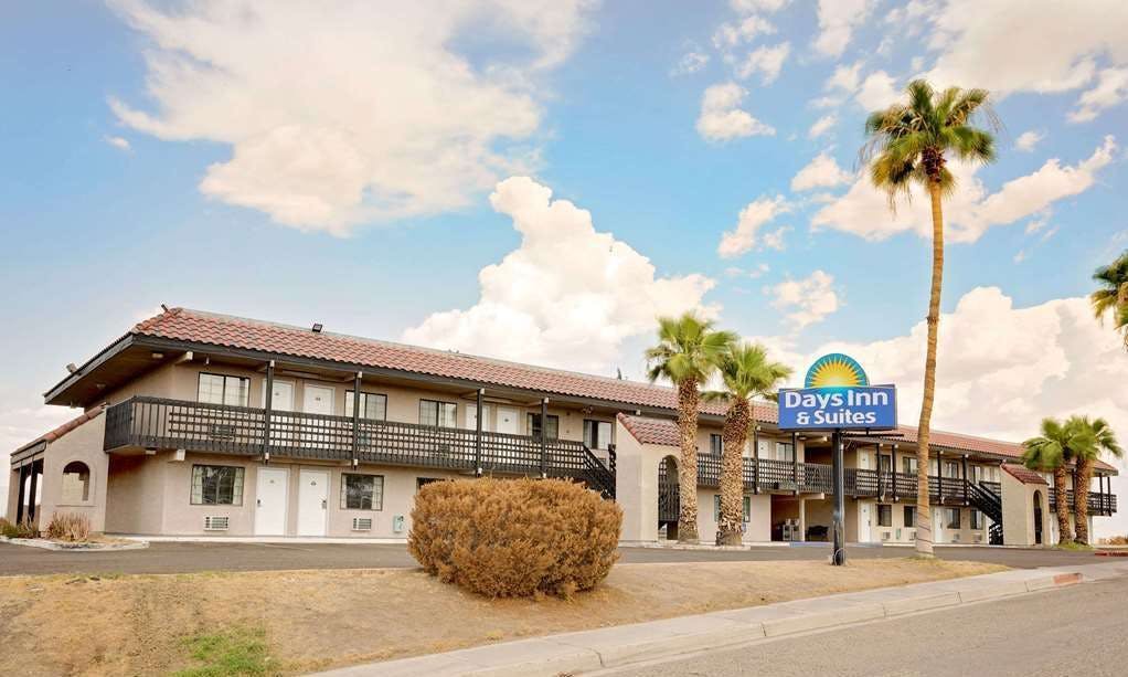 Days Inn & Suites by Wyndham Needles