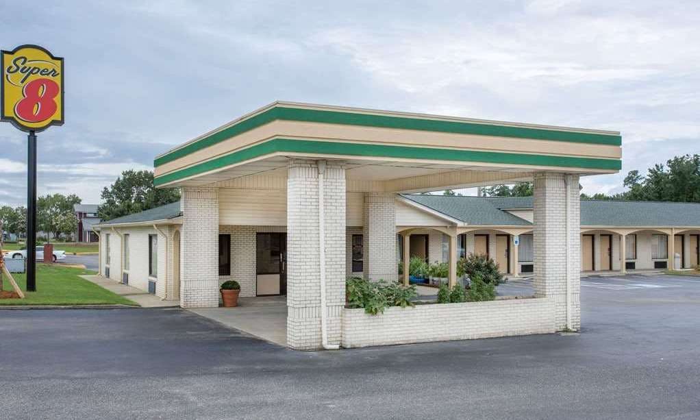 Super 8 by Wyndham Sumter