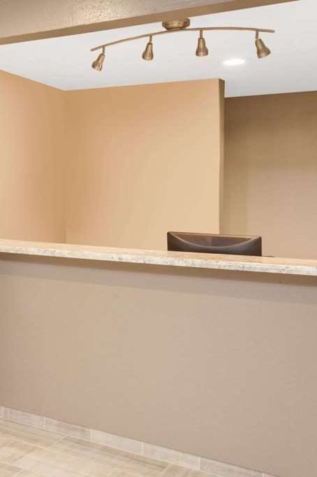 Hotel Days Inn by Wyndham Farmer City photo 5