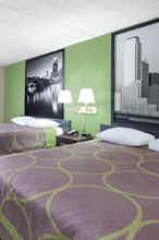 Hotel Super 8 by Wyndham Grand Prairie North photo 2