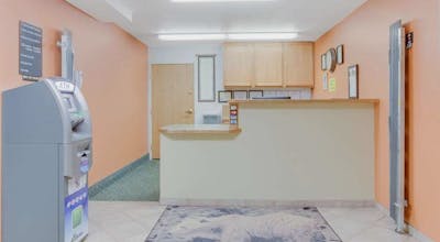 Super 8 by Wyndham Cooke City Yellowstone Park Area