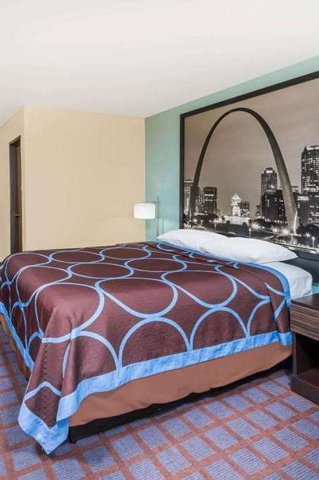 Hotel Super 8 by Wyndham Okawville photo 1