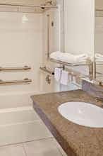 Hotel Super 8 Mont Belvieu/Baytown E photo 4