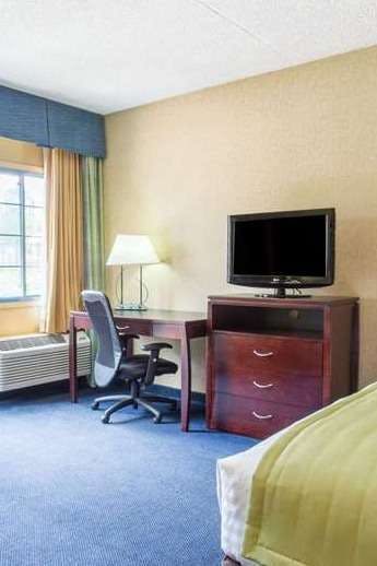 Hotel Days Inn & Suites by Wyndham Mesa Near Phoenix photo 3