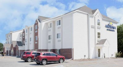 Microtel Inn & Suites by Wyndham Kearney