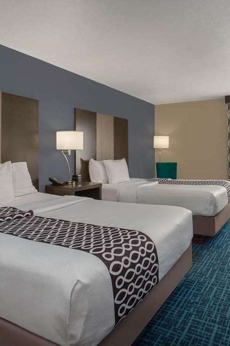 Hotel LQ Peru Starved Rock St Park photo 2