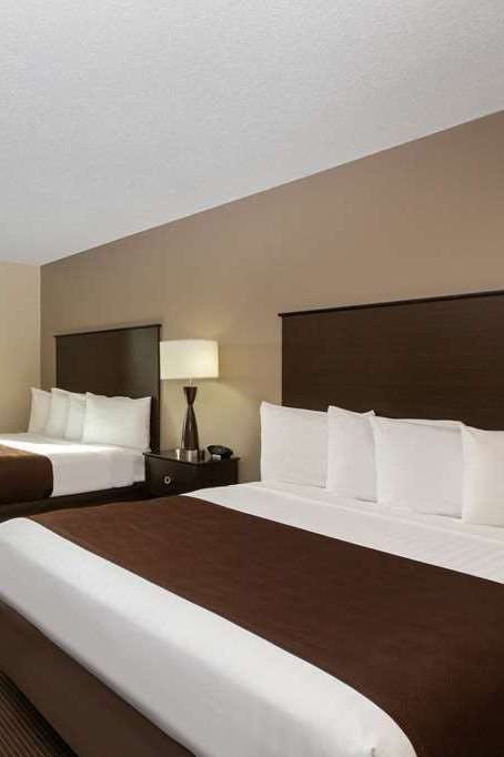 Hotel AmericInn by Wyndham Apple Valley photo 2