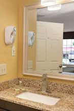 Hotel Super 8 by Wyndham Garner/Clayton/Raleigh photo 5