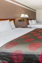 Hotel Ramada OKC Airport North photo 2
