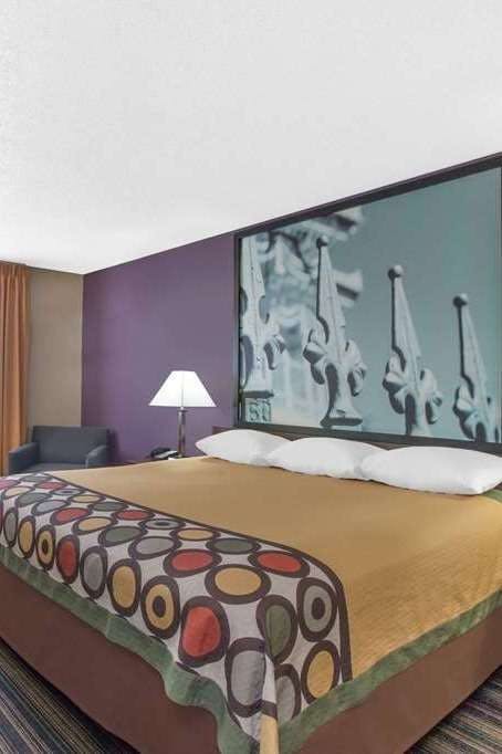 Hotel Super 8 by Wyndham Natchitoches photo 1