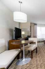 Hotel Hawthorn Suites Wheeling photo 3