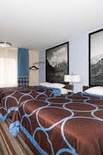 Hotel Super 8 Longmont/Twin Peaks photo 2