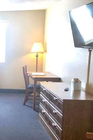 Hotel Travelodge by Wyndham Grand Island photo 4