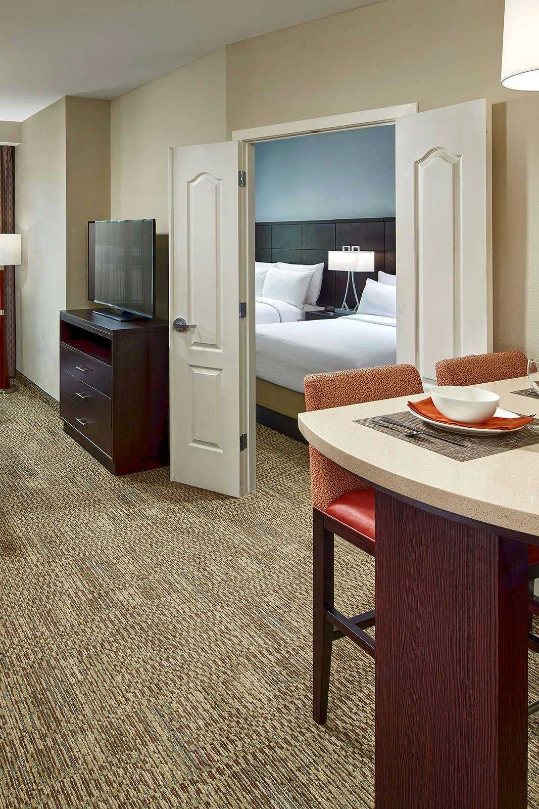 Hotel Staybridge Suites Anaheim At The Park photo 4