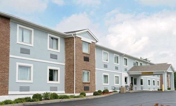Super 8 by Wyndham Lexington/Hamburg Area