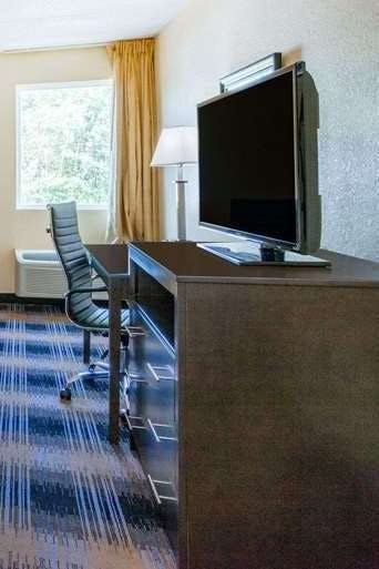 Hotel Days Inn by Wyndham Wilkes Barre photo 4