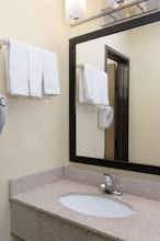 Hotel Days Inn by Wyndham Newton photo 4