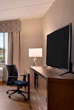 Hotel Wyndham Garden State College photo 3