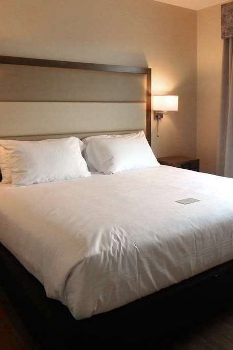 Hotel Wyndham Garden State College photo 1