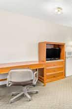 Hotel Super 8 Price photo 3