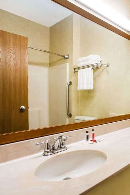 Hotel Baymont Inn Suites Helena photo 5