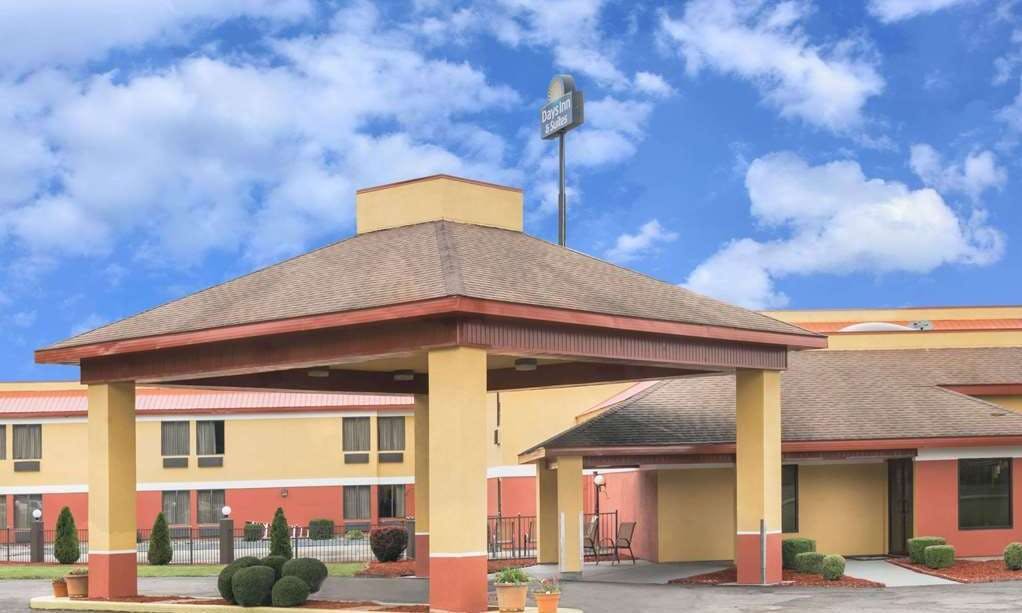 Days Inn & Suites by Wyndham Casey