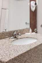 Hotel Days Inn & Suites by Wyndham Casey photo 5