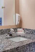 Hotel RA 100 Mile House photo 4