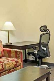 Hotel Super 8 by Wyndham Barrie South photo 3