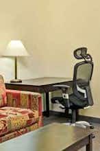 Hotel Super 8 Barrie South photo 3
