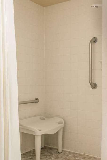 Hotel Super 8 by Wyndham Owatonna photo 5