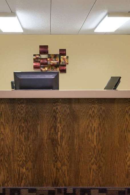 Hotel Super 8 by Wyndham Owatonna photo 4