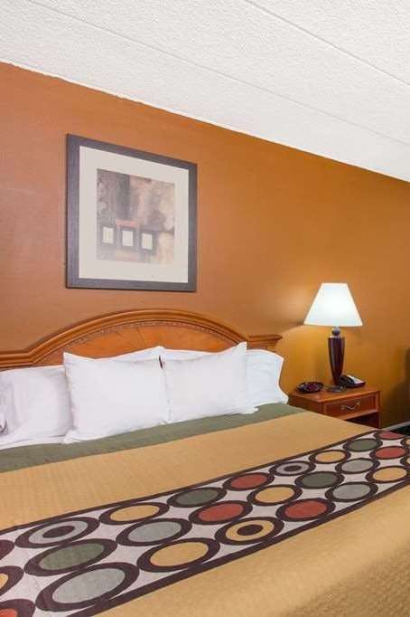 Hotel AmericInn Beloit photo 1