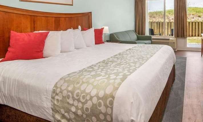 Ramada Plaza by Wyndham Nags Head Oceanfront