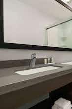 Hotel Days Inn by Wyndham Sarnia Harbourfront photo 4