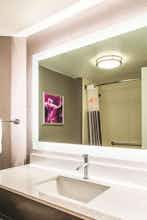 Hotel La Quinta Inns & Suites by Wyndham Orem University Pwy/Provo photo 4